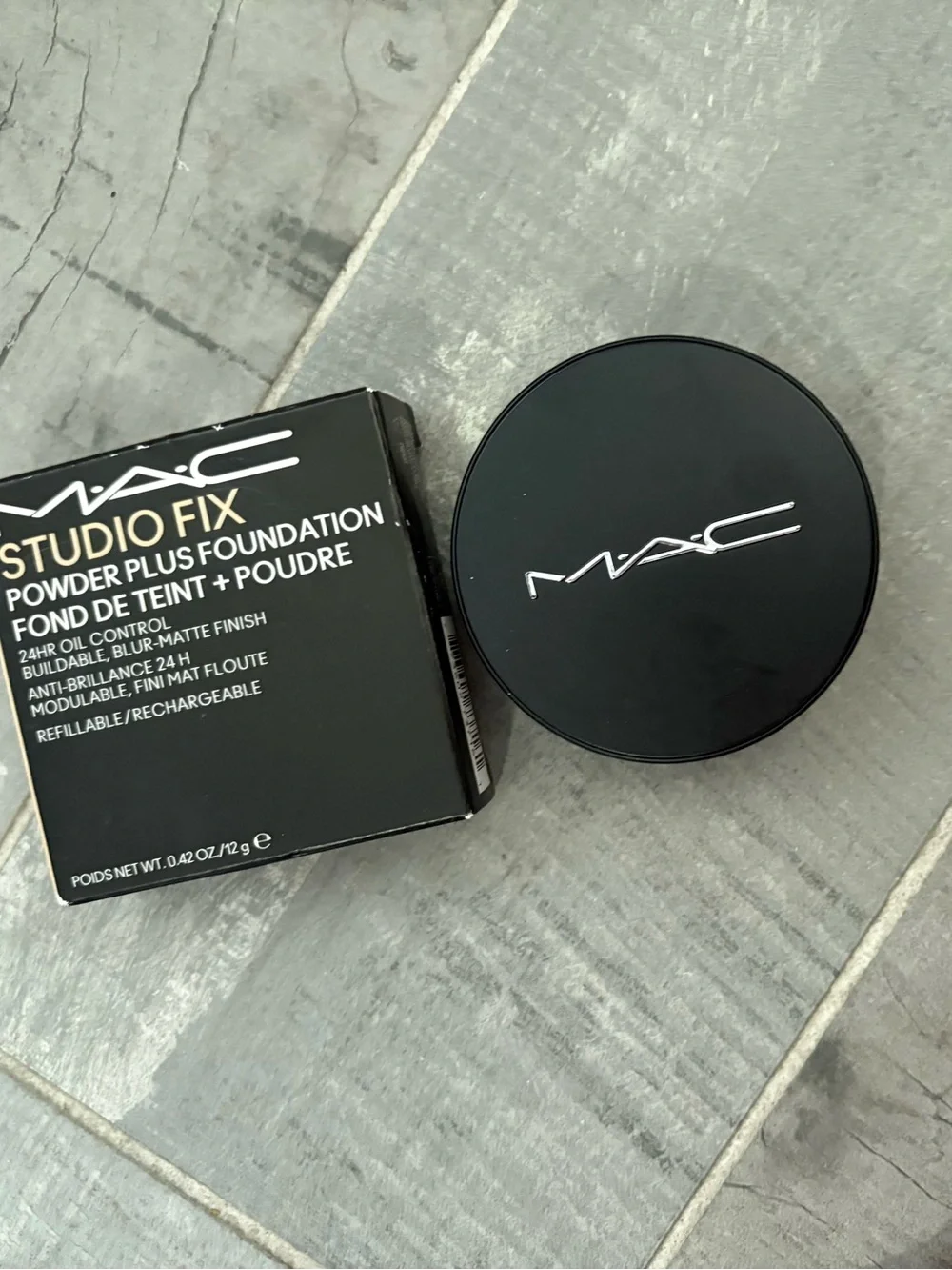 MAC Studio Fix Powder Plus Foundation shade NW13